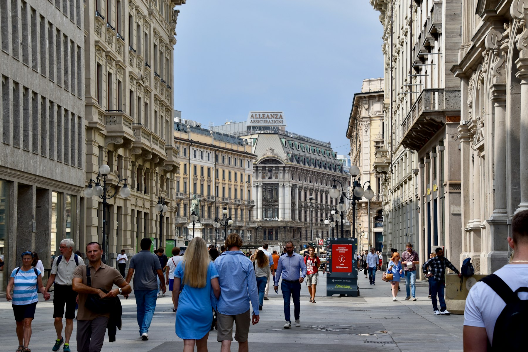 Persone nello spazio urbano, processi di relazione del corpo esteso